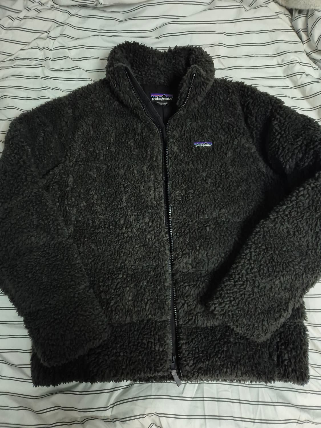 파타고니아 플리스 다운자켓 블랙 L 상품이미지1
