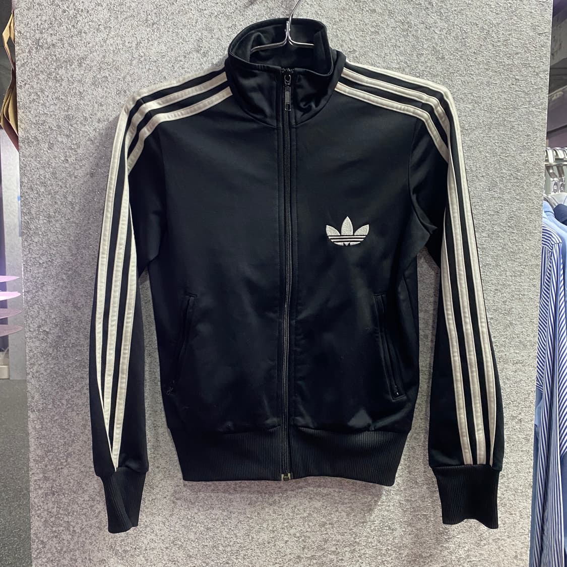 아디다스 오리지널 파이어버드 블랙 배색 트랙 탑 져지 B3217 상품이미지2