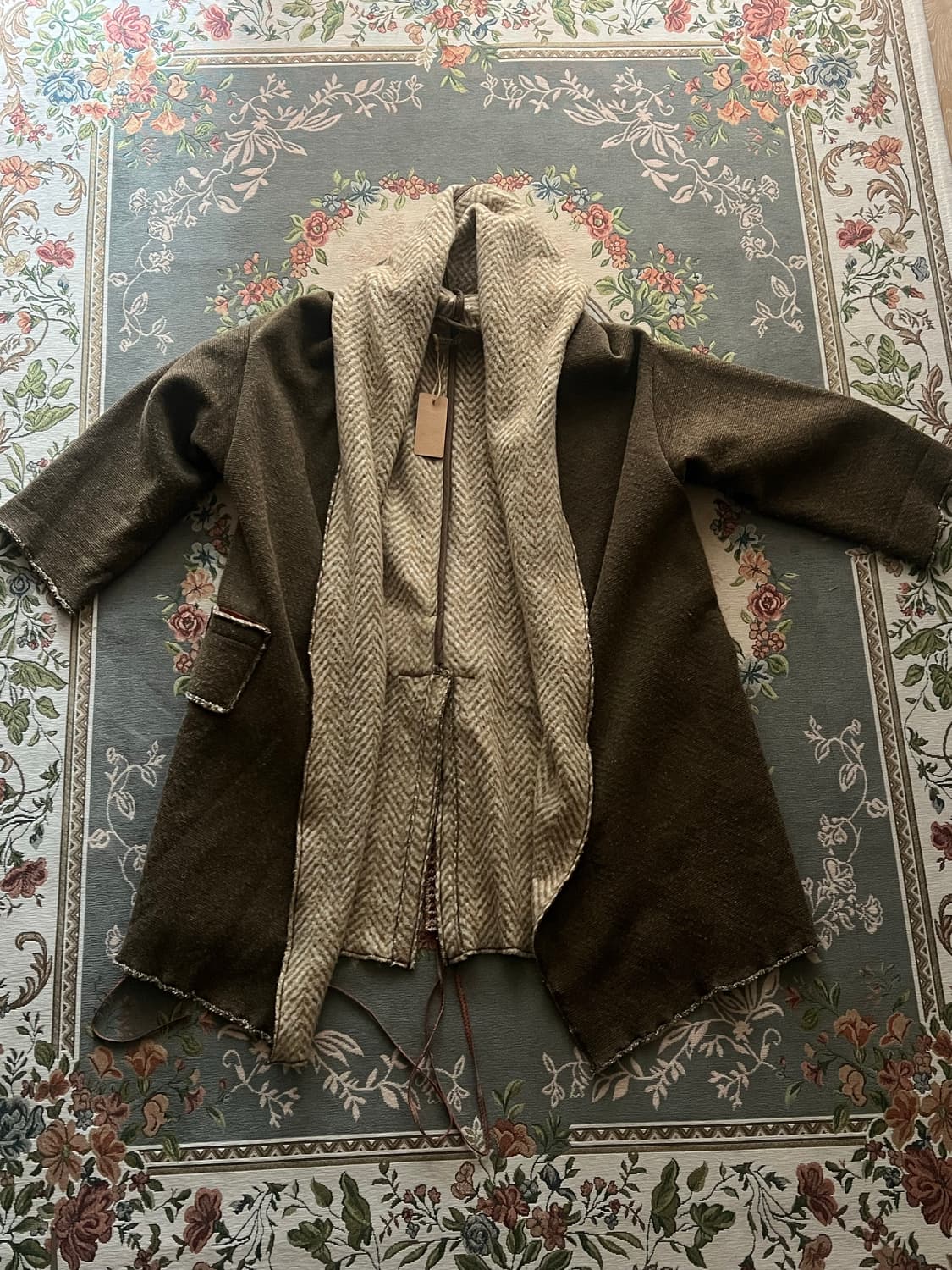 캐피탈 로브 코트 상품이미지1