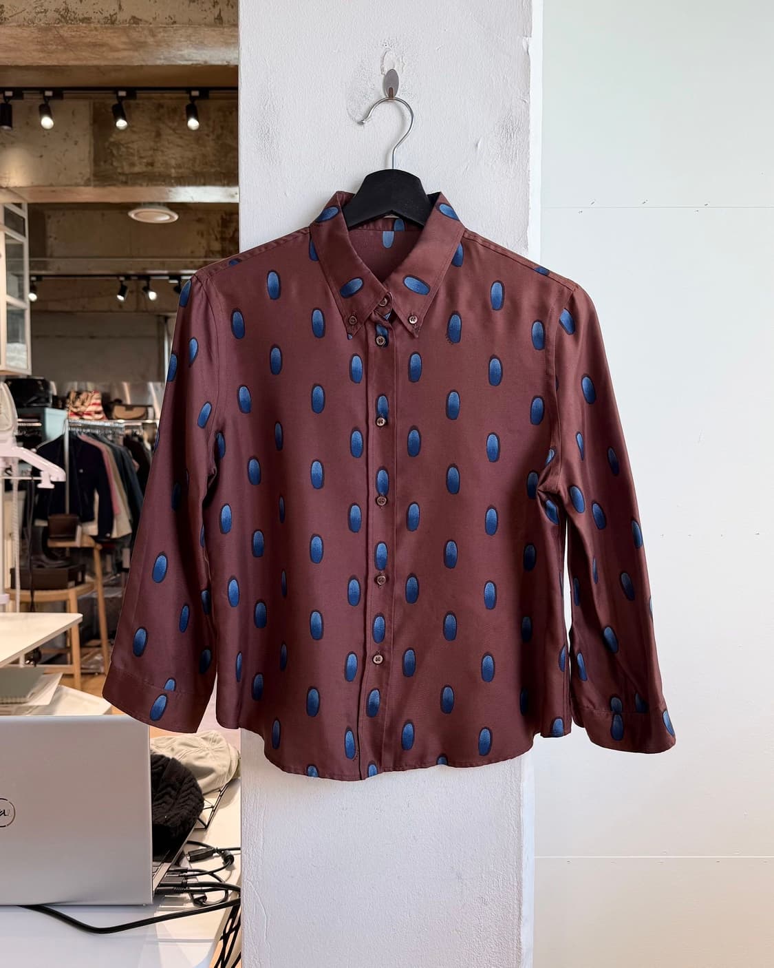 프라다 브라운 도트 실크 셔츠  상품이미지1