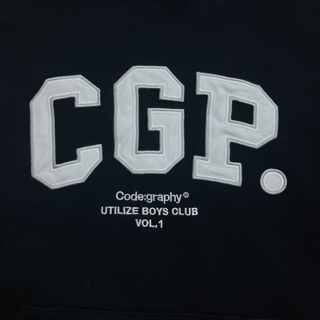 코드그라피 스펠아웃 빅로고 네이비 후드티 상품이미지2