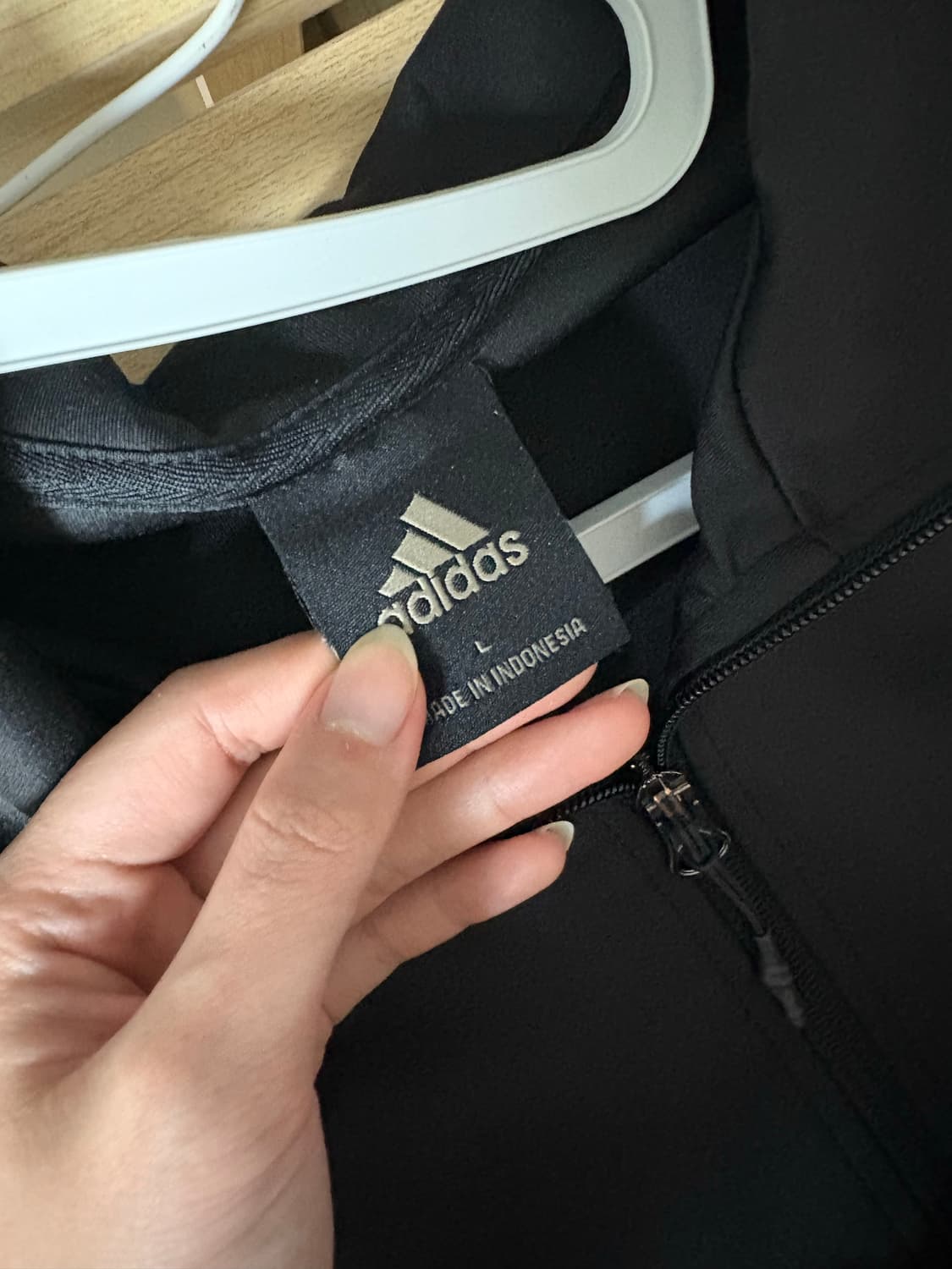 아디다스 져지 블랙 95 사이즈 판매합니다 상품이미지2