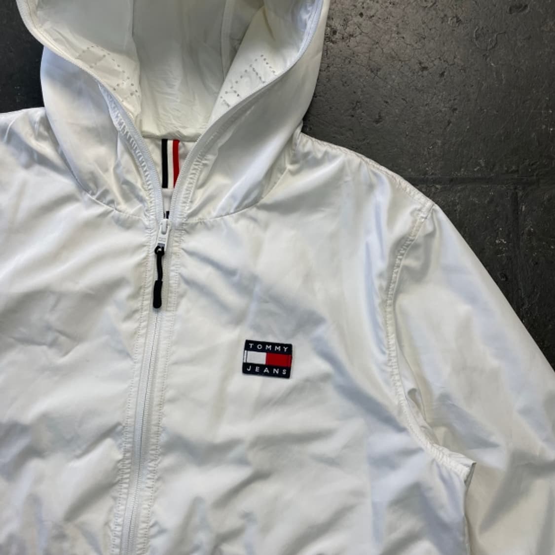 105 타미힐피거 바람막이  상품이미지2