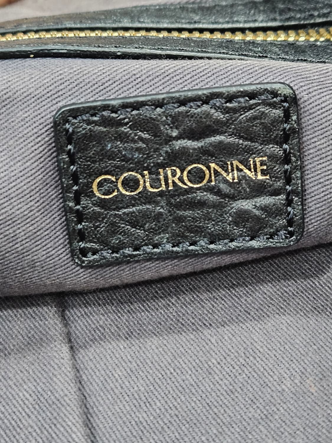 쿠론(COURONNE) 블랙 가죽 클러치백  상품이미지2