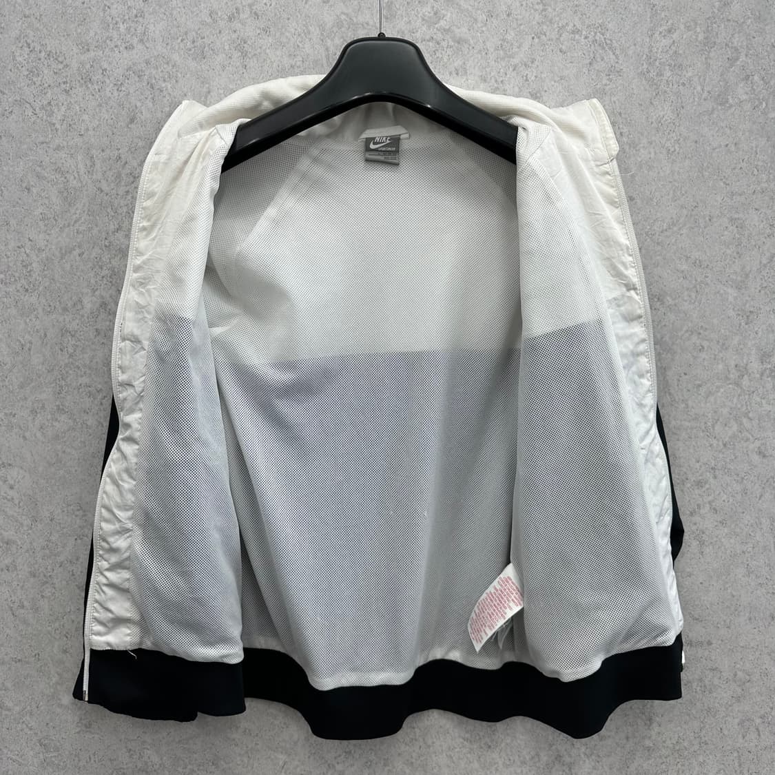 85 나이키 여자 루즈핏 바람막이 자켓 상품이미지3