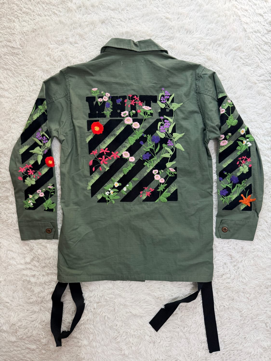 Off-White 카키 꽃무늬 야상 자켓 S 상품이미지3