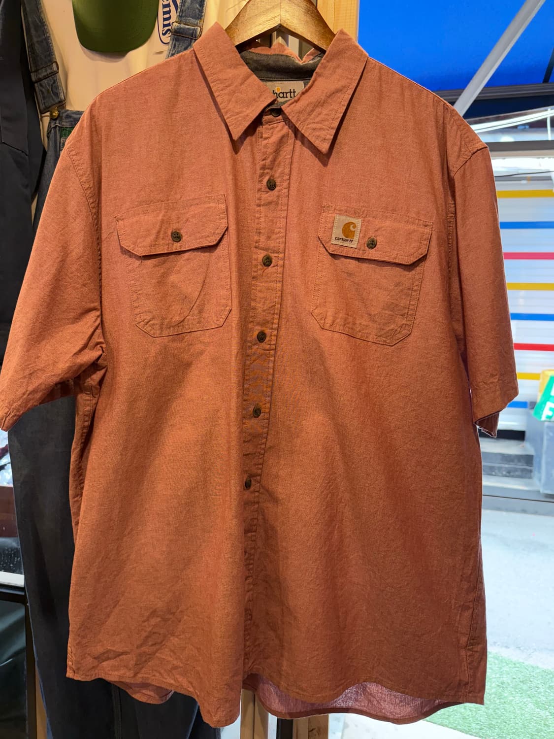 칼하트 핑크 반팔셔츠 상품이미지1