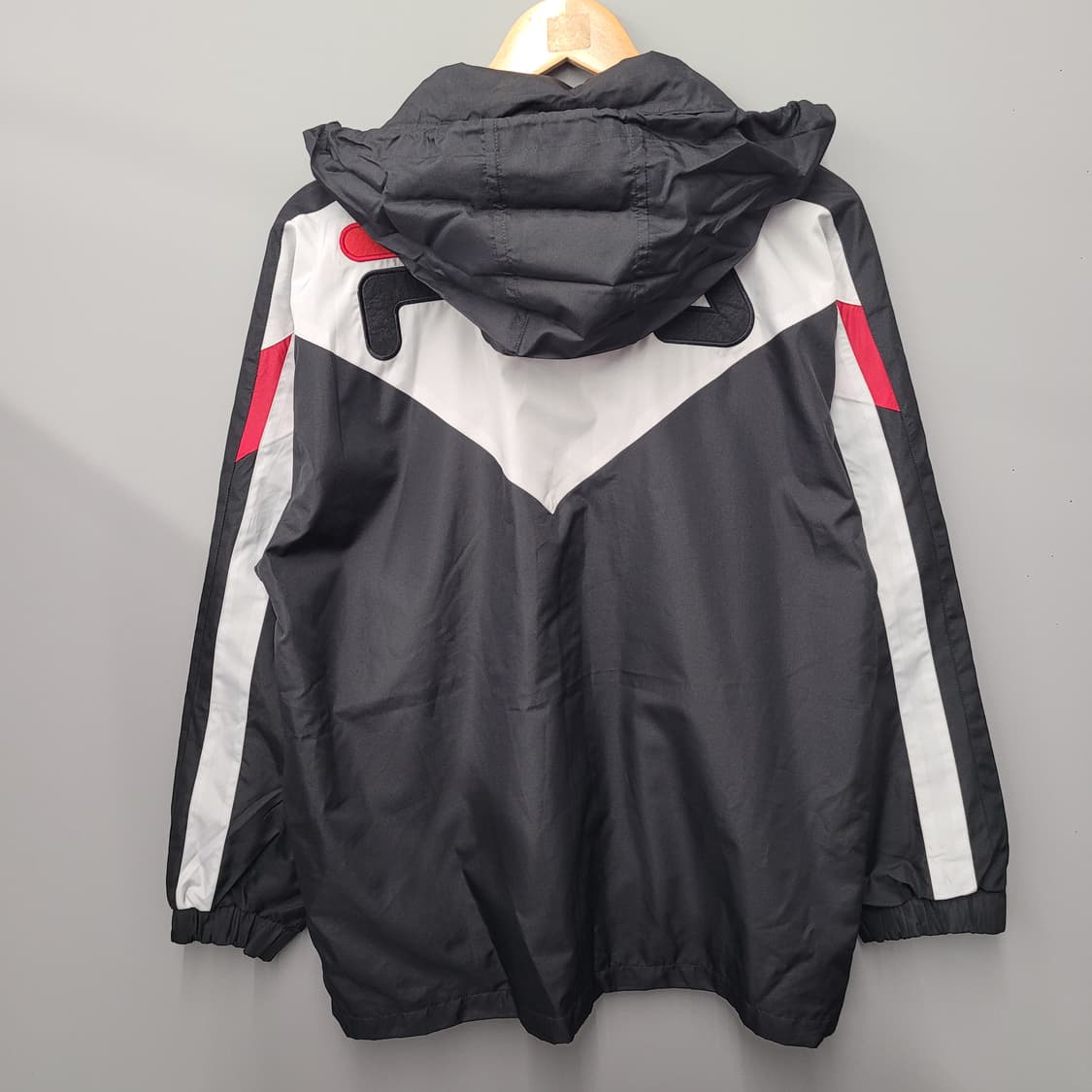 FILA 올드스쿨 바람막이  상품이미지4