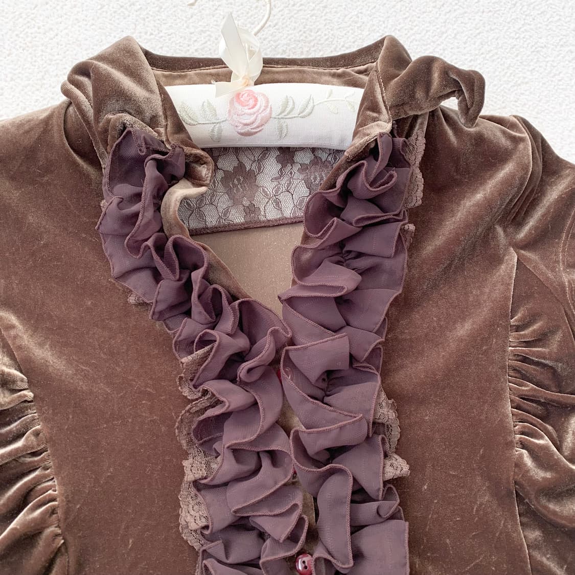 초콜릿벨벳 프릴 엔틱풍 로걀탑 상품이미지2