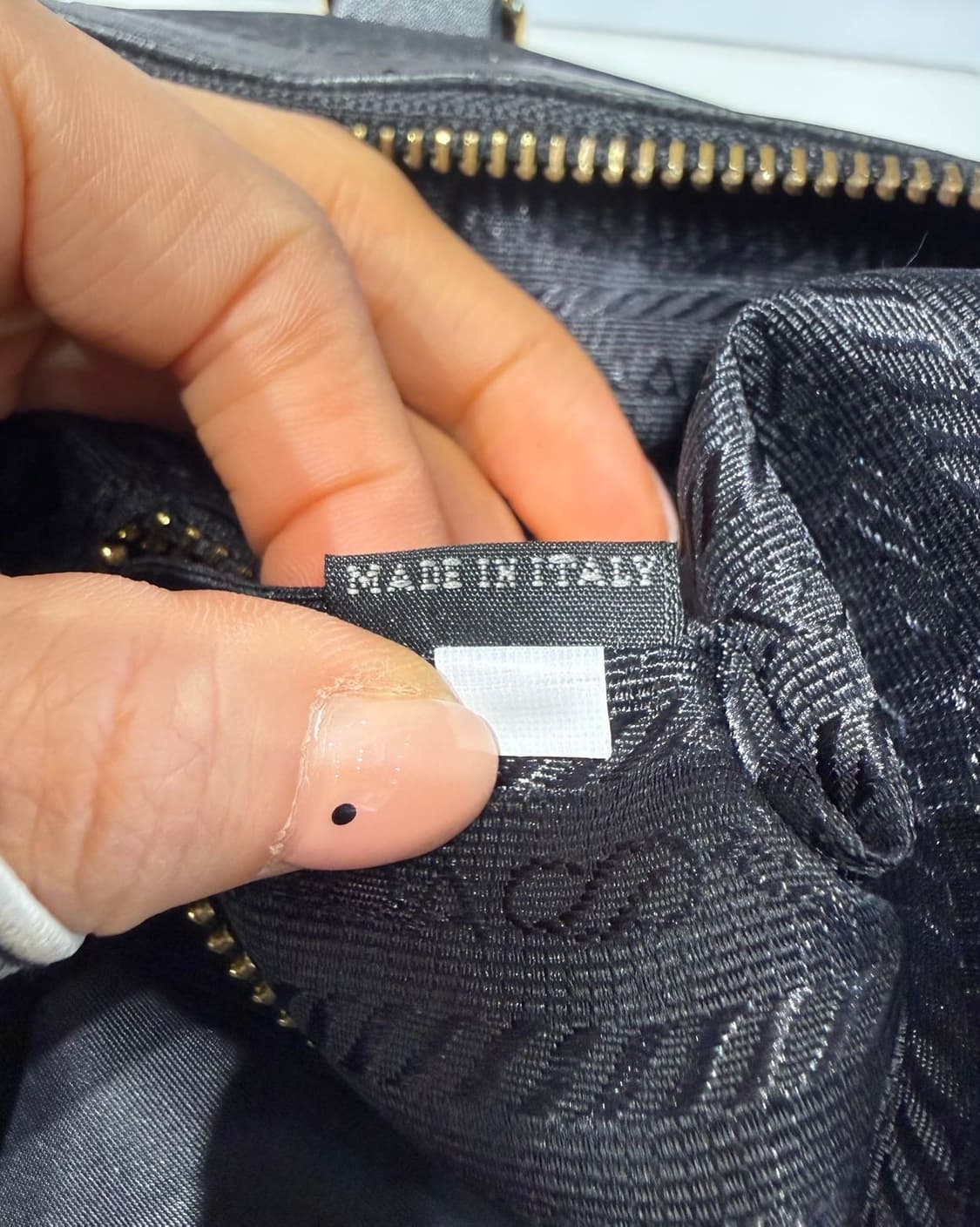 프라다 블랙 테수토 포코노 나일론 2WAY 토트백 상품이미지9