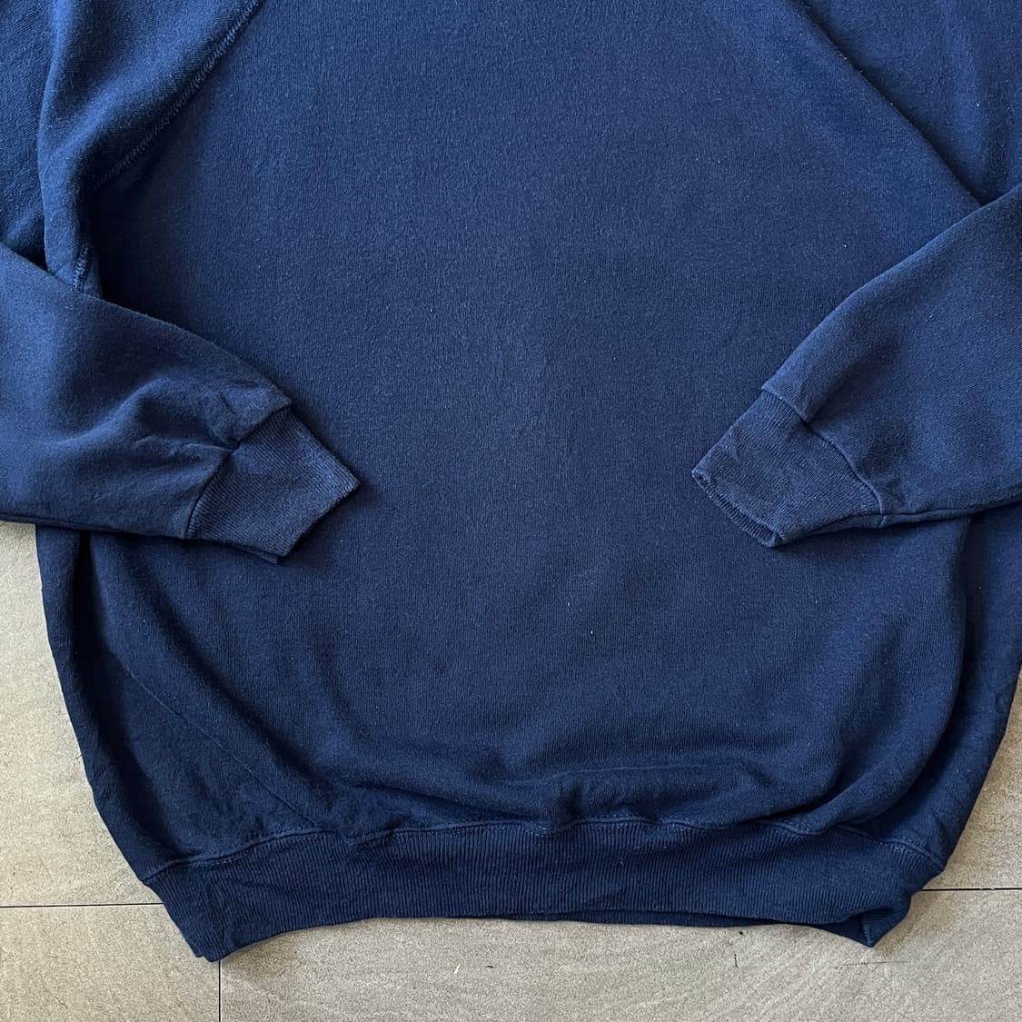 90년대 미국 생산 헤인즈 네이비 블랭크 스웻셔츠 상품이미지4