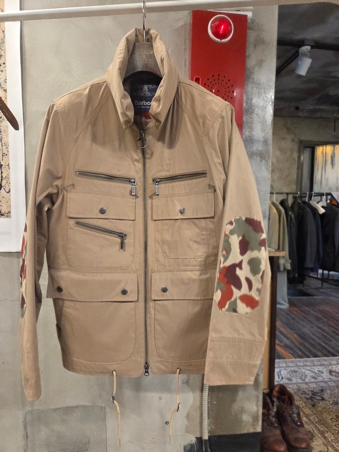 바버 × 화이트마운티어링  상품이미지3