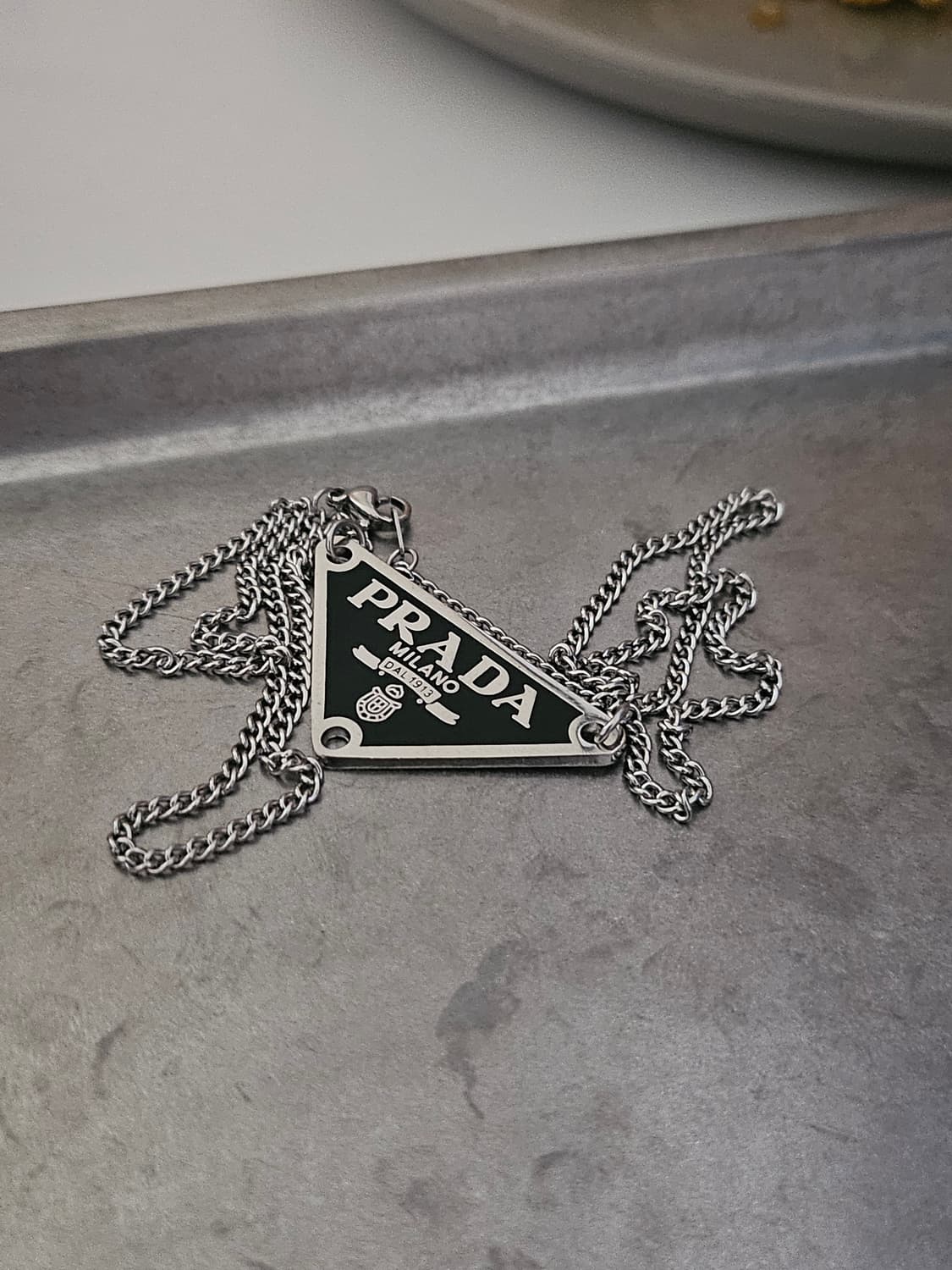 81 프라다 정품 빈티지 업사이클링 목걸이 써지컬 상품이미지2