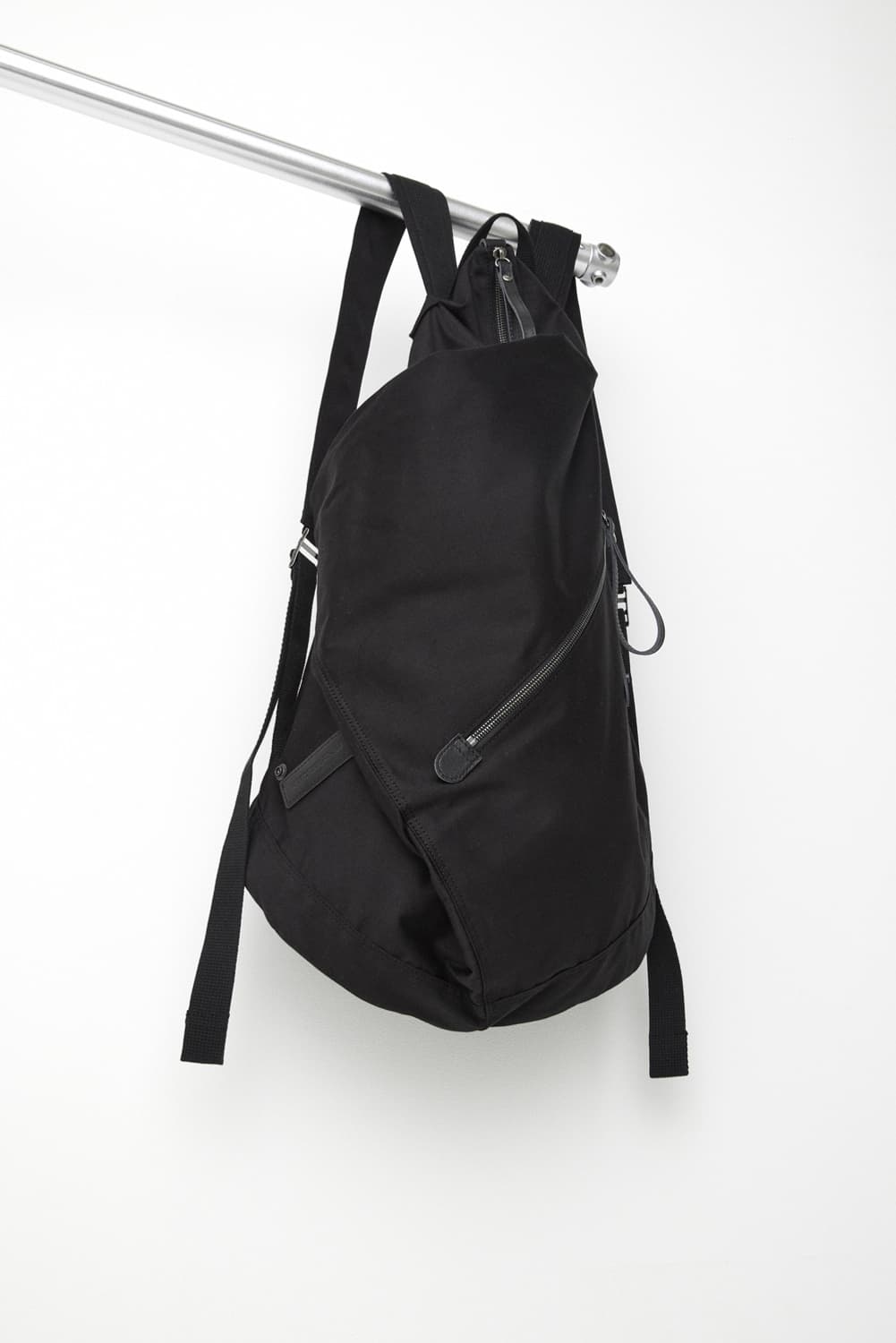 해칭룸 더플 백팩 블랙 상품이미지4