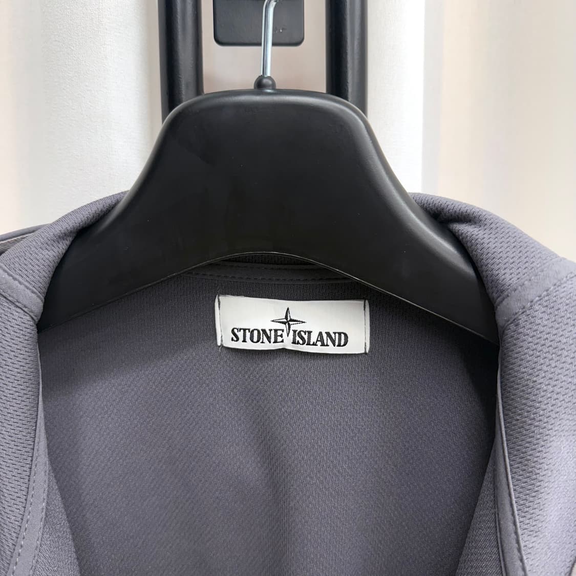 [M] 스톤아일랜드 소프트쉘 바람막이 그레이 상품이미지3