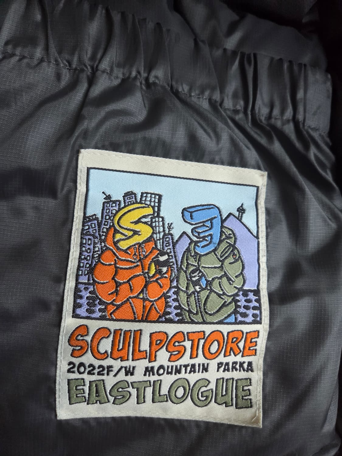 이스트로그 스컬프 솔 마운틴 파카 M 상품이미지3