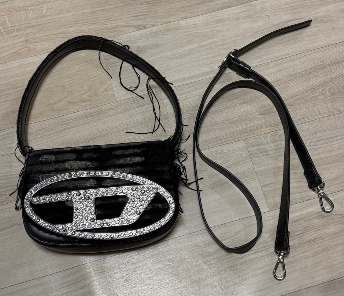 디젤 1DR 데님 레더 블랙 숄더백 상품이미지3