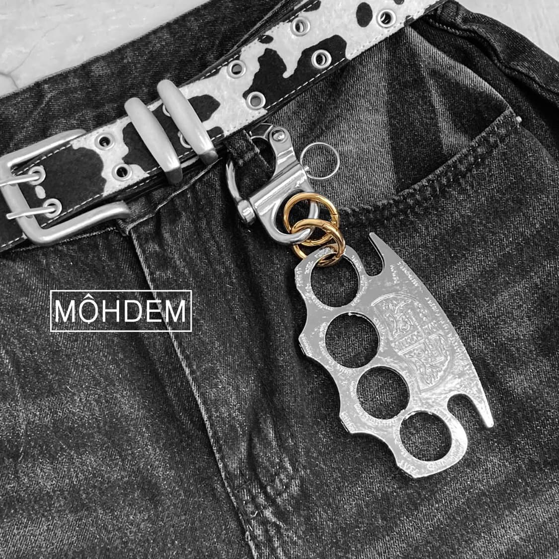 테토남 너클 스파이크 키링 열쇠고리 상품이미지2