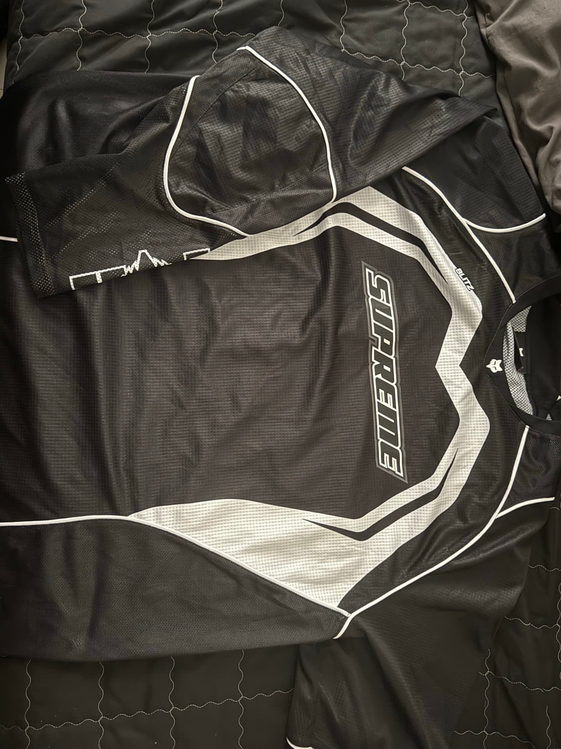 슈프림 x 폭스 레이싱 저지 블랙 - 23FW 상품이미지2