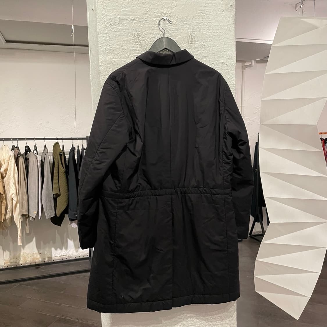 이세이미야케 맨 패디드 코트 상품이미지3