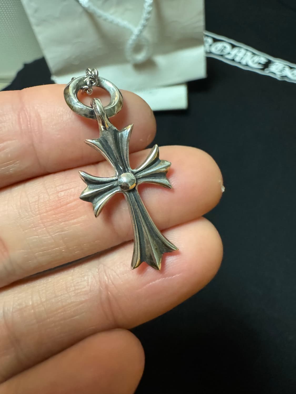 크롬하츠 타이니 크로스 참 펜던트 실버 목걸이 상품이미지7