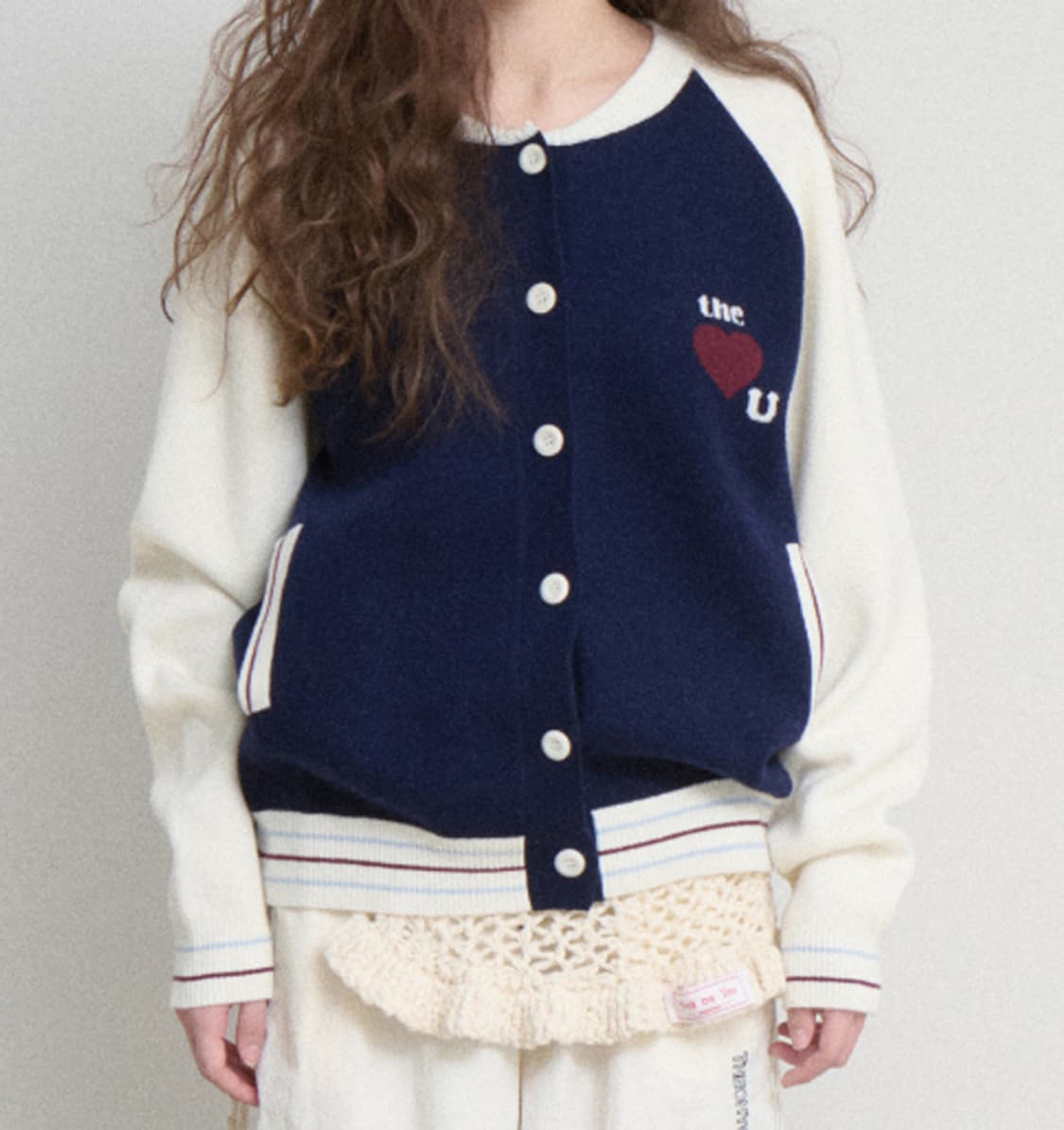 더오유 바시티 버튼 니트 가디건 상품이미지1