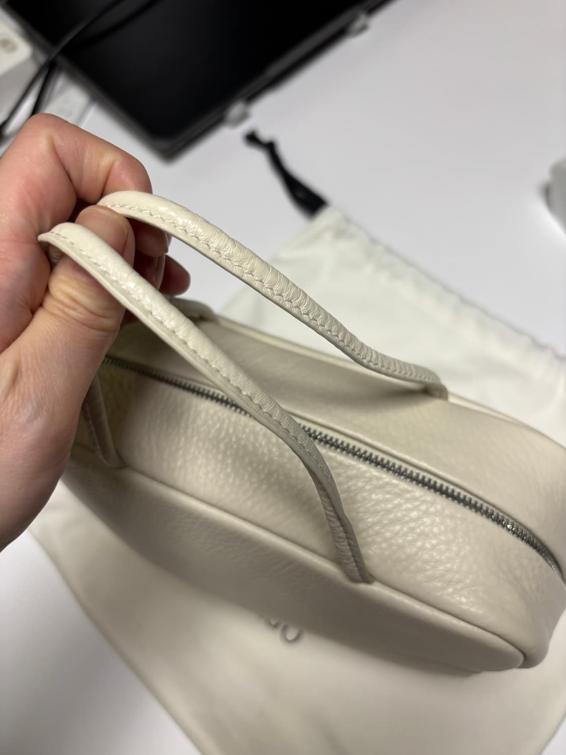 유라고 Square top handle bag  Ivory  상품이미지10