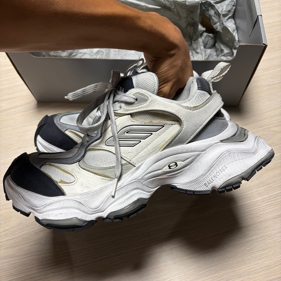 [40] 발렌시아가 카고 스니커즈 화이트 그레이 상품이미지8