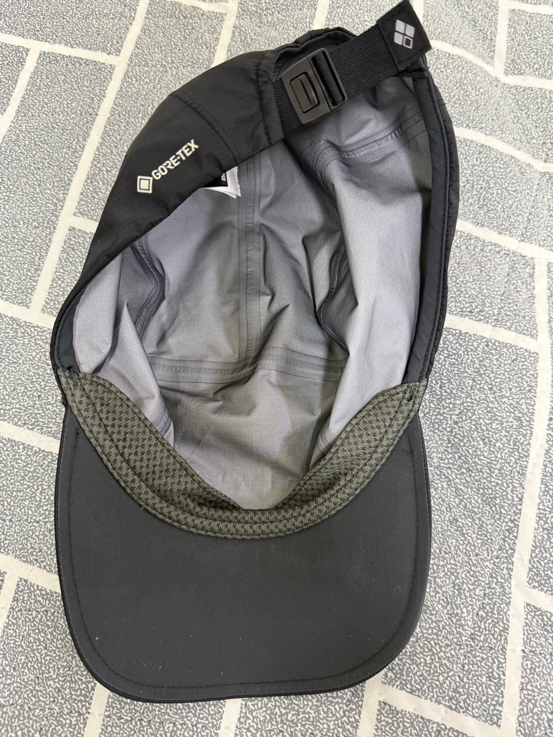 몽벨 고어텍스 아웃도어  캡 블랙 L 상품이미지4