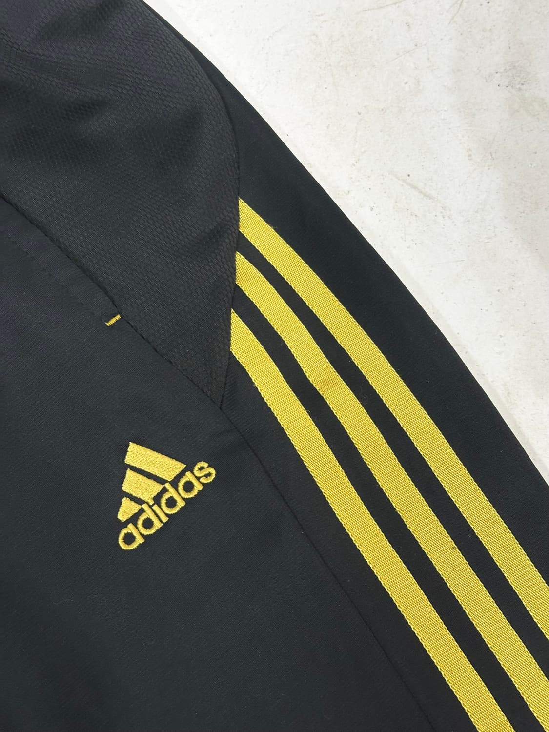 00s 아디다스 블랙 골드 삼선 와이드 팬츠 M 상품이미지6