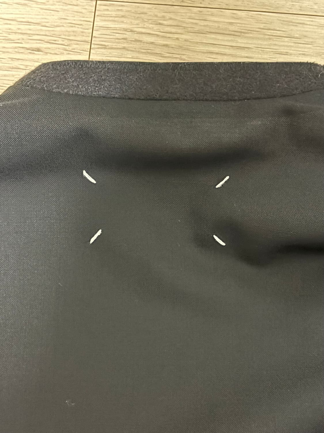 메종 마르지엘라 카라리스 블레이저 52 블랙 판매합니다 상품이미지4