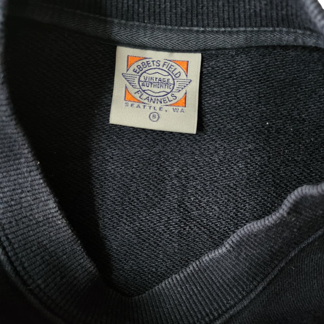 이벳필드 맨투맨 상품이미지2