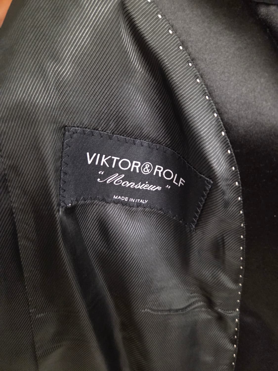 빅터앤롤프 블랙 울 테일러드 자켓 50 상품이미지3