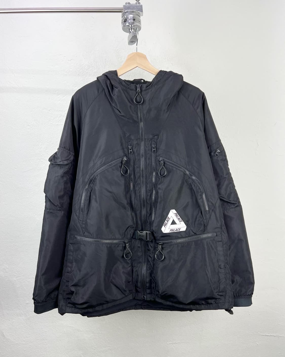 팔라스 20FW  블랙 유틸리티 발리스틱 자켓 상품이미지1