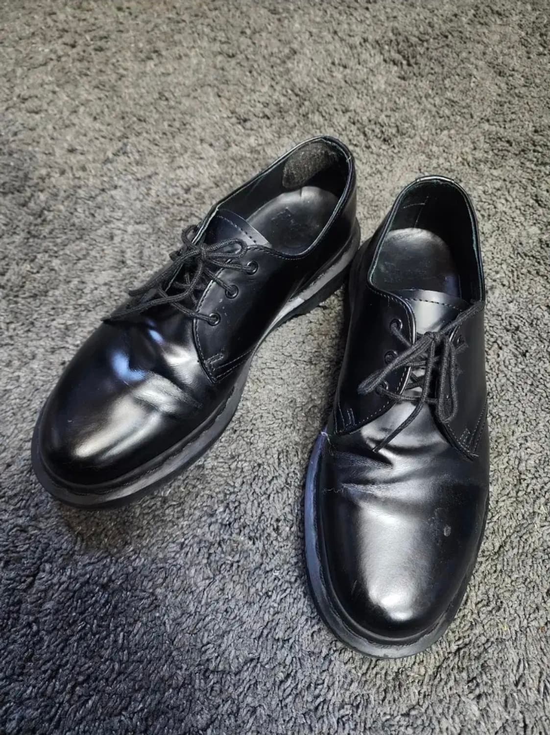 닥터마틴 모노 블랙 색상 UK7 사이즈 상품이미지1