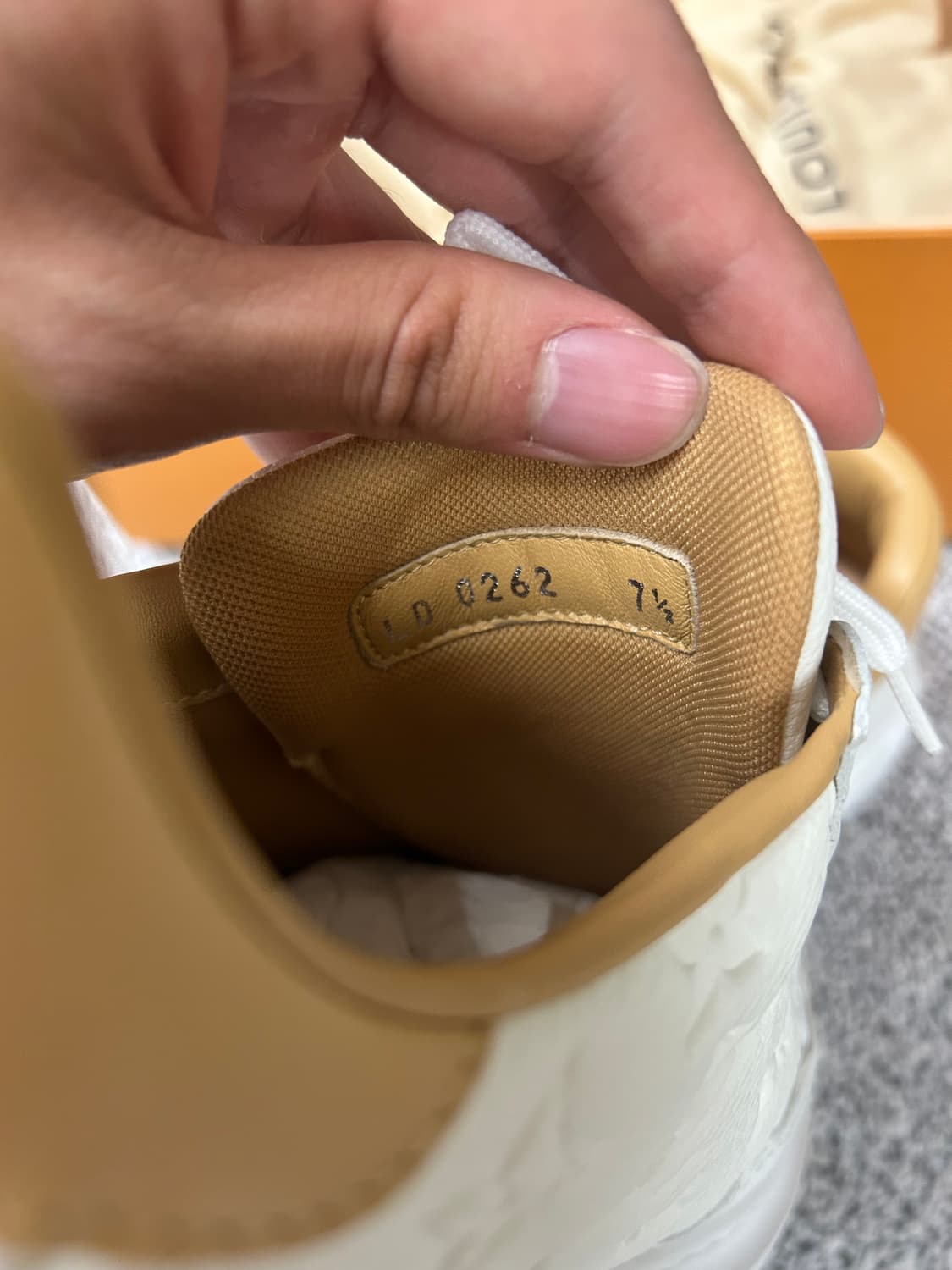 [새상품/270] 루이비통 비버리힐스 스니커즈  상품이미지7