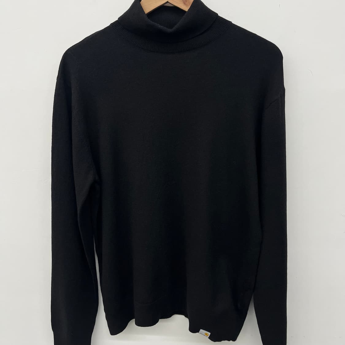 칼하트 블랙 롤넥 니트 남L 상품이미지2