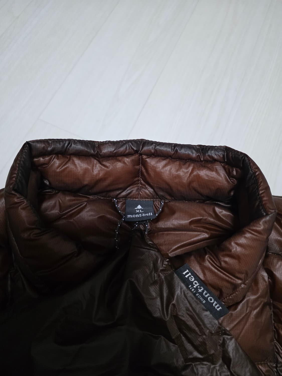 [XL] 몽벨 플라즈마 1000 다운 패딩 자켓 팝니다 상품이미지10