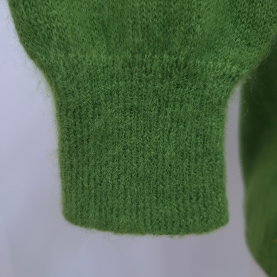 Leece 플라워 자수 울 니트 가디건 상품이미지5