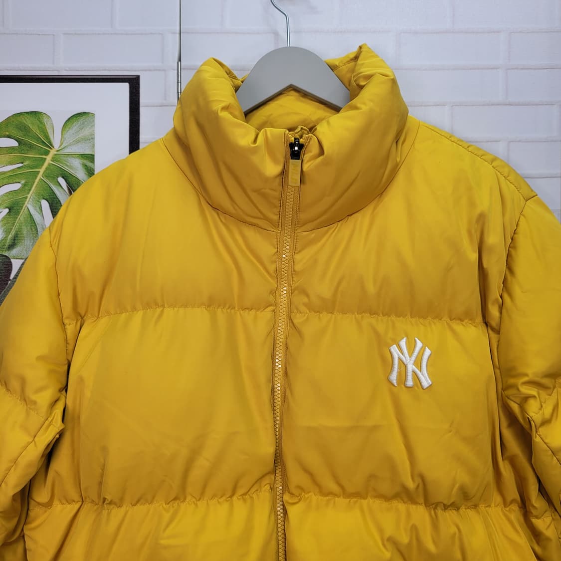 MLB 뉴욕 양키스 빅로고 다운 숏 패딩 자켓 점퍼 90사이즈 상품이미지2