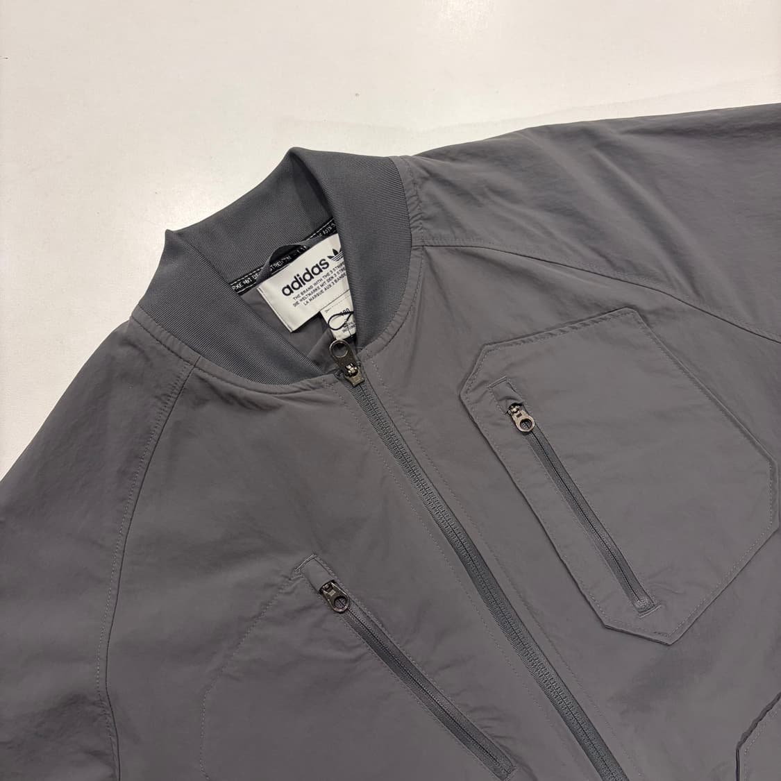 [100] 아디다스 그레이 나일론 포켓 봄버 자켓 B678 상품이미지3