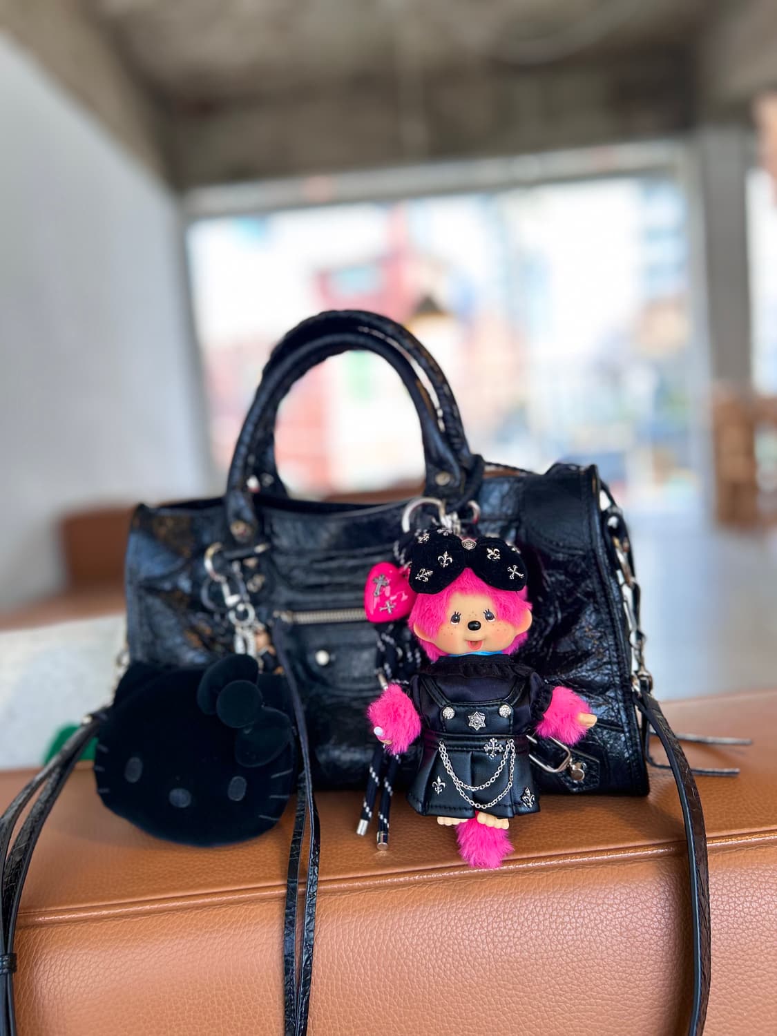 (71)정품몬치치💕크롬힙걸 커스텀키링 상품이미지3
