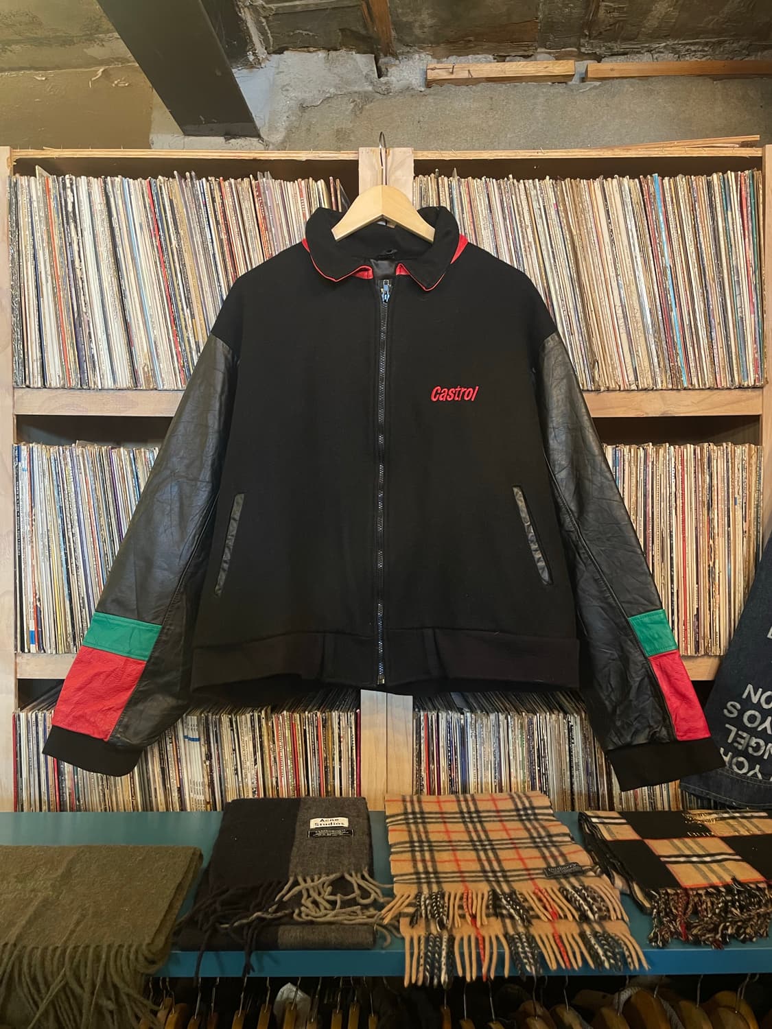 BTG 90s 캐스트롤 레이싱 봄버 자켓 상품이미지1