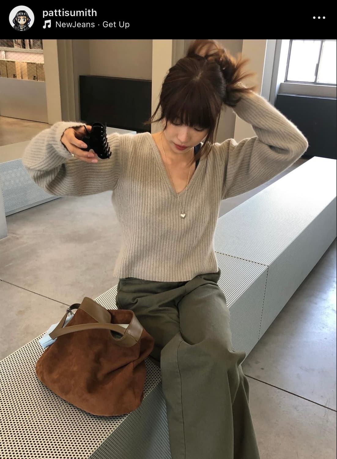 오버듀플레어 RACCOON VOLUME KNIT OAT GRAY 상품이미지6