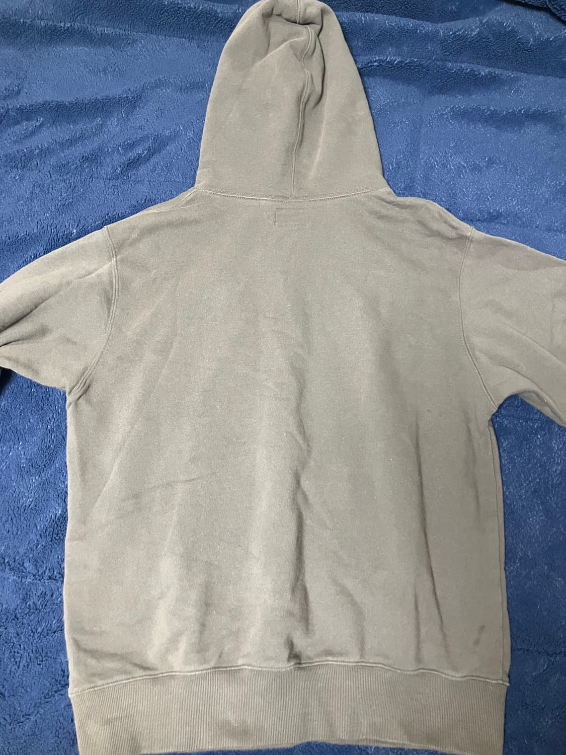 디네뎃 스티커 후드티 상품이미지2