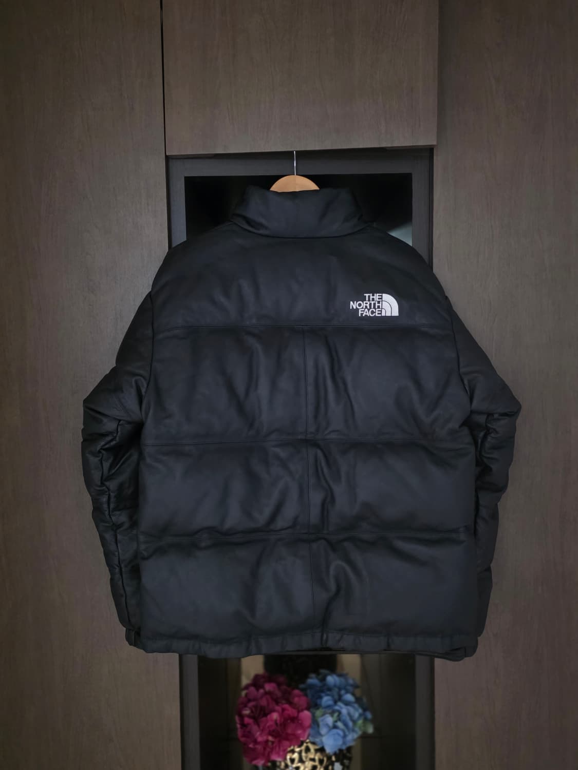 [L] 슈프림 노스페이스 레더 눕시 패딩 블랙 상품이미지3