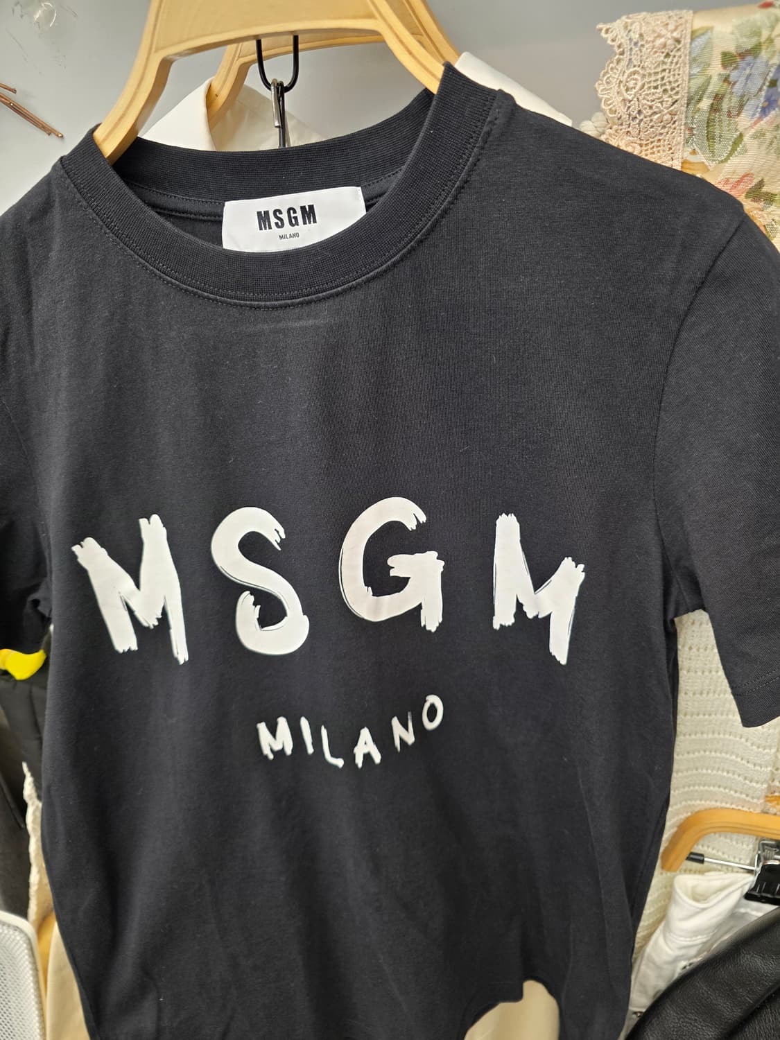택포  MSGM 로고 반팔 블랙 XS 상품이미지1