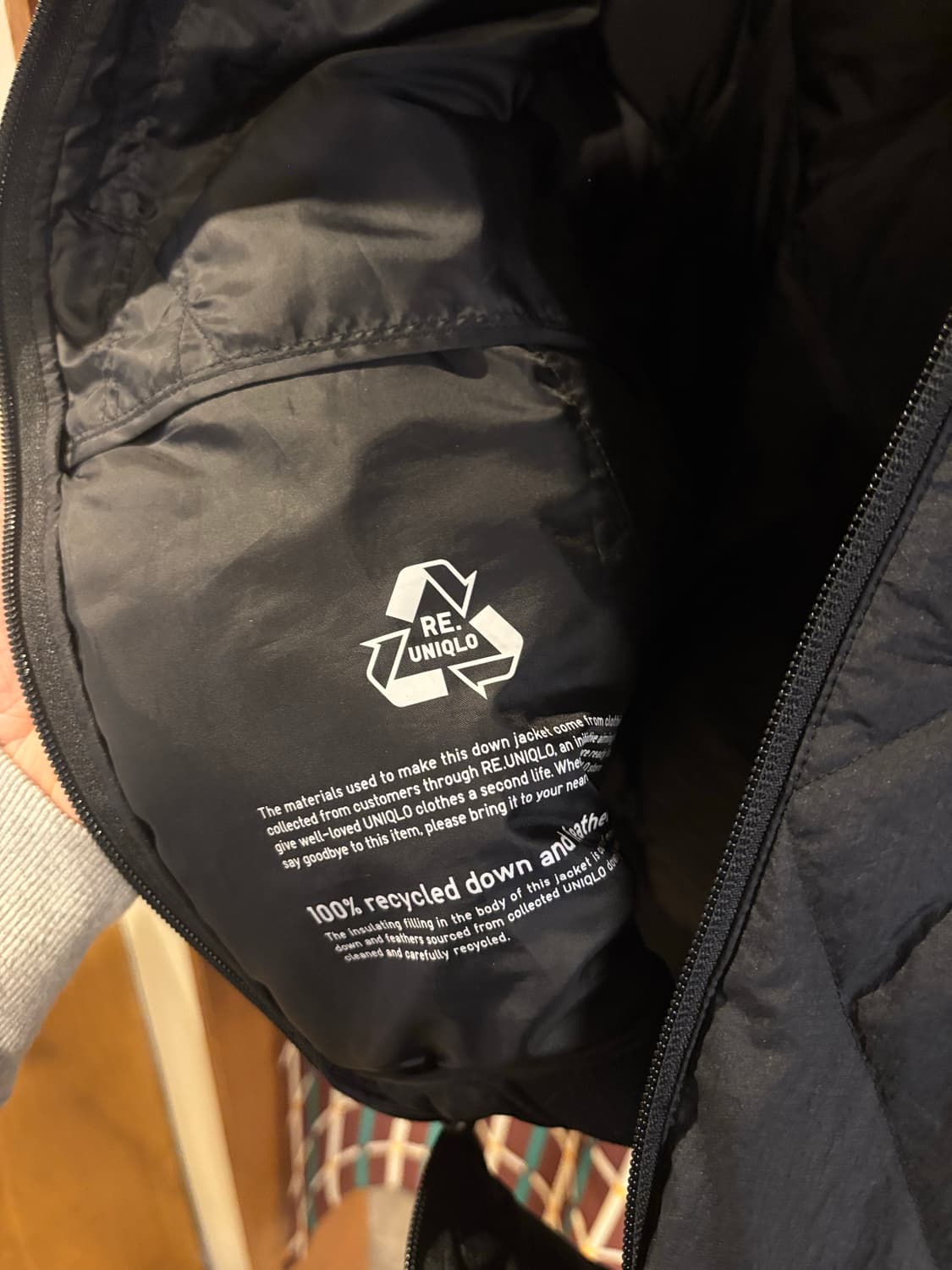 유니클로 화이트마운티니어링 하이브리드 다운자켓 상품이미지6