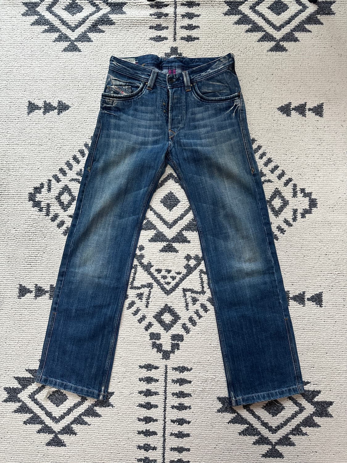 Diesel BUSKY 0071 Vintage Wash 데님팬츠 상품이미지1