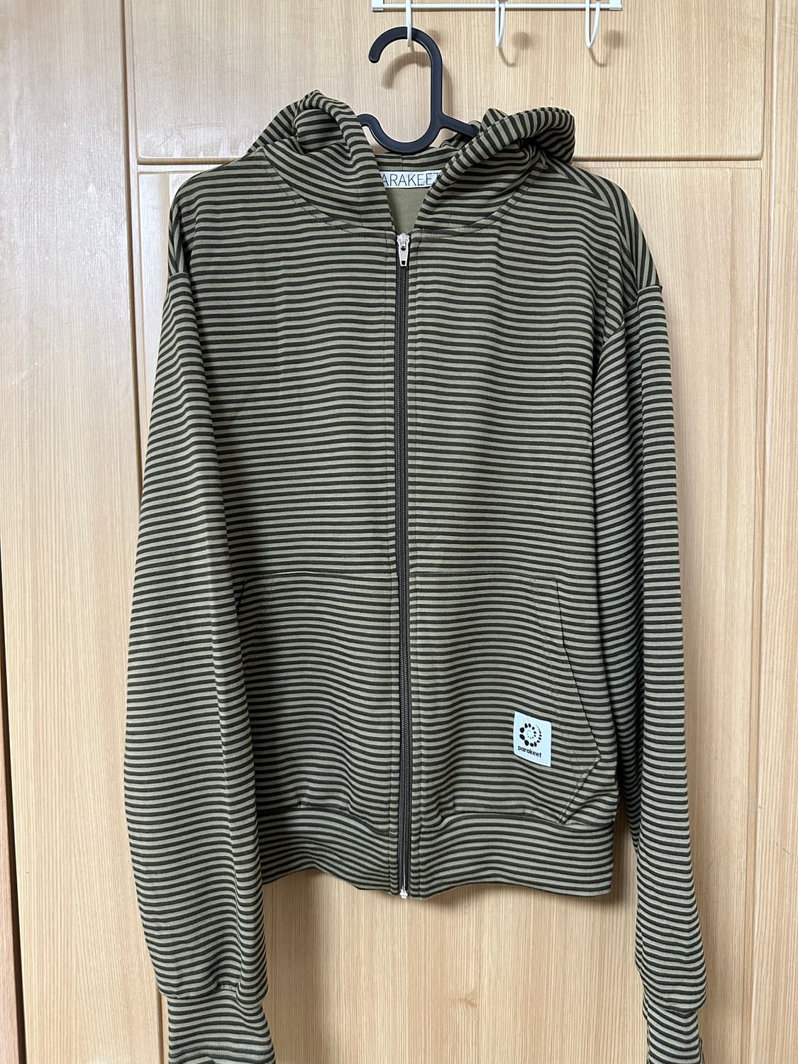 패러킷 드리프트 후드 집업 올리브 상품이미지1